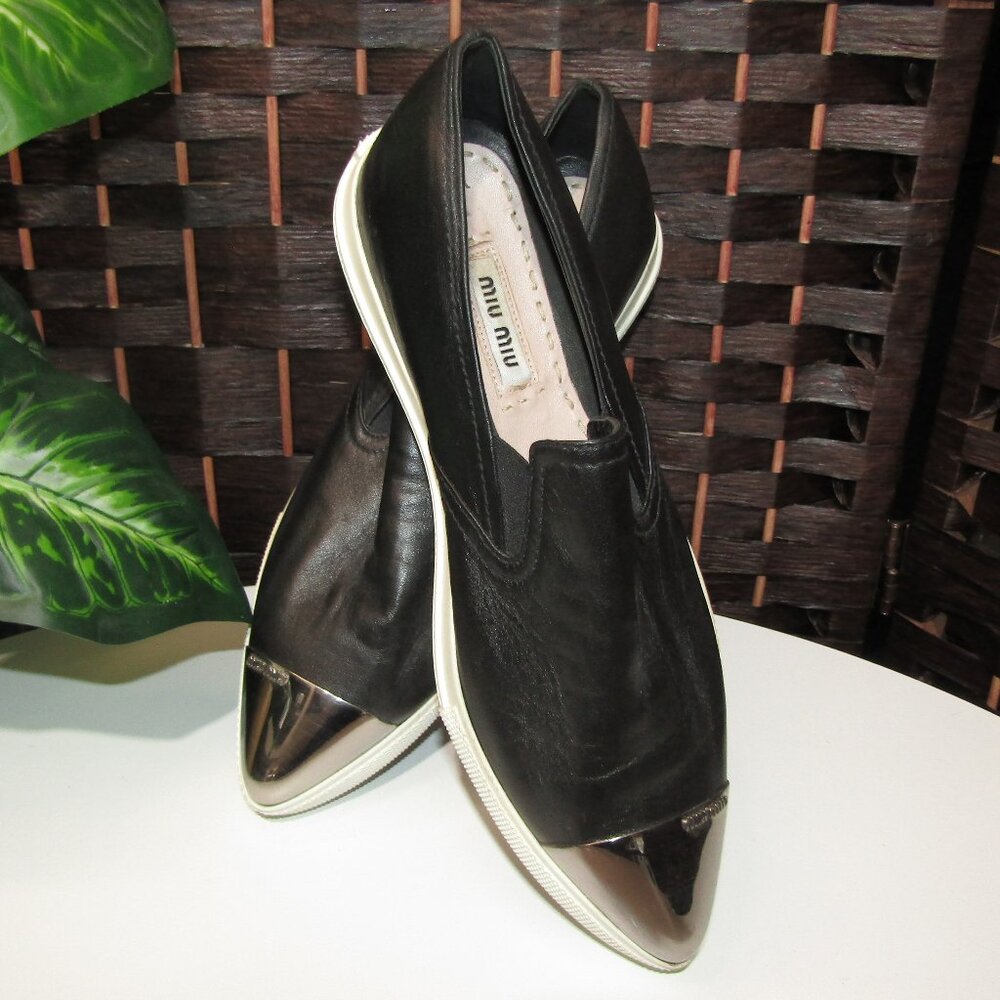 AUTH MIU MIU BLACK LOAFERS  FLATS SIZE 35 (5 US)